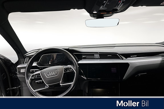 Audi e-tron Sportback 13 of 20