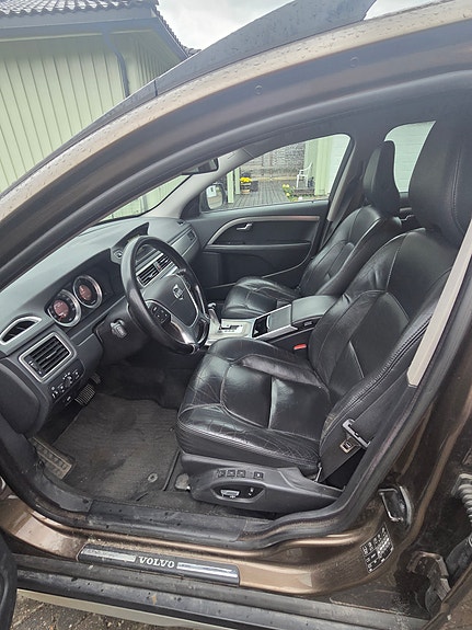 Volvo XC70 12 of 15