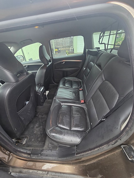 Volvo XC70 8 of 15