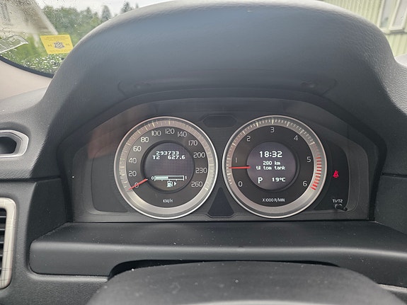 Volvo XC70 13 of 15