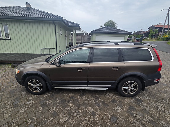 Volvo XC70 4 of 15