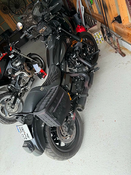 Harley-Davidson FXDLS Dyna Low Rider S MEGET PEN OG PÅKOSTET 17 of 17