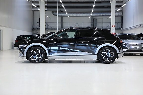 Hyundai Ioniq 5 4 of 5