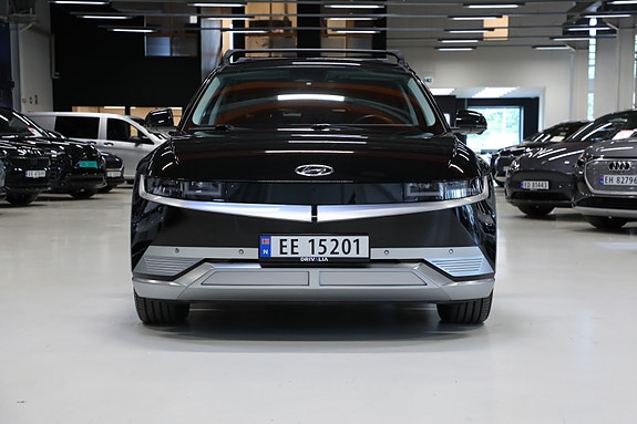 Hyundai Ioniq 5 3 of 5