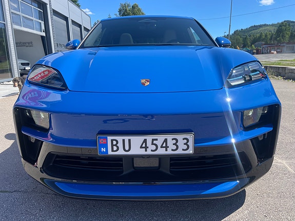 Porsche Macan 5 of 5
