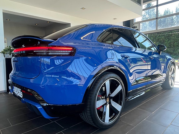 Porsche Macan 20 of 25