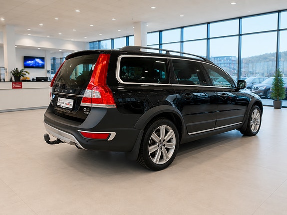 Volvo XC70 4 of 5