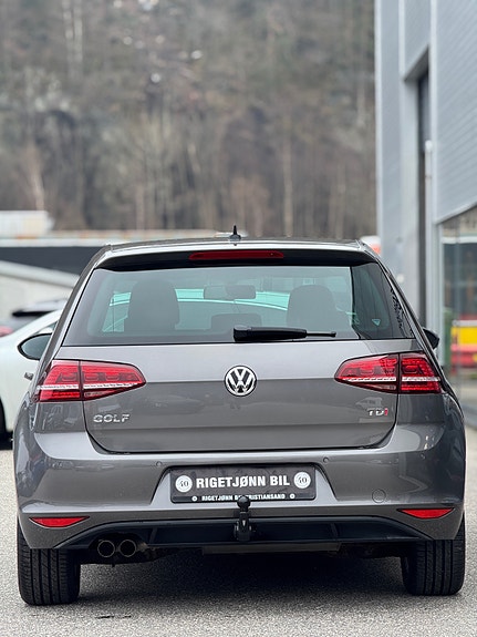 Volkswagen Golf VII 5 of 5