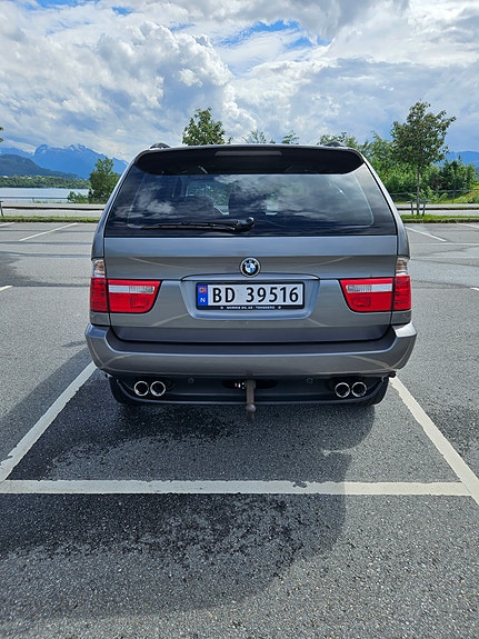 BMW X5 12 of 16