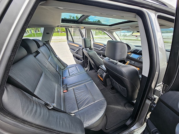 BMW X5 13 of 16