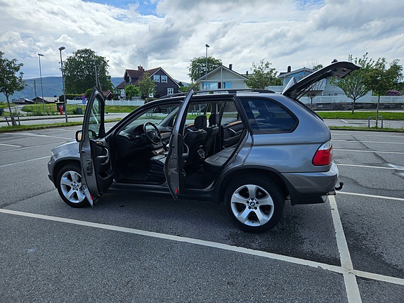 BMW X5 8 of 16