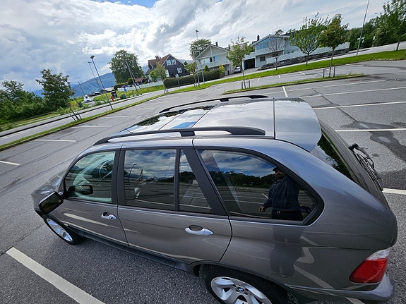 BMW X5 6 of 16