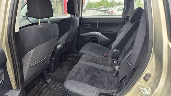 Mitsubishi Outlander 16 of 20