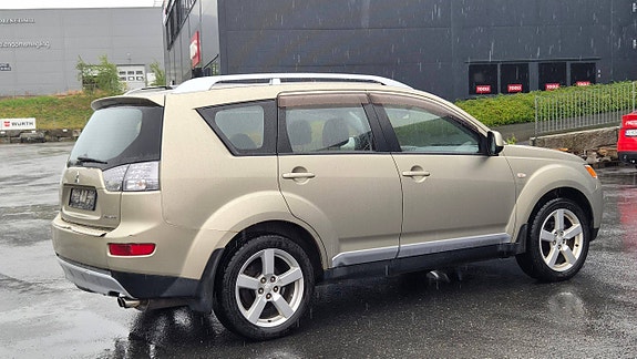 Mitsubishi Outlander 10 of 20