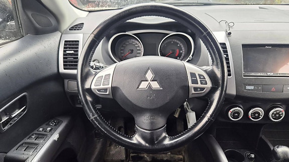 Mitsubishi Outlander 19 of 20