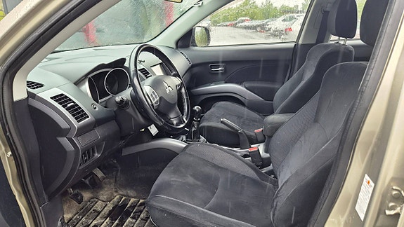 Mitsubishi Outlander 14 of 20