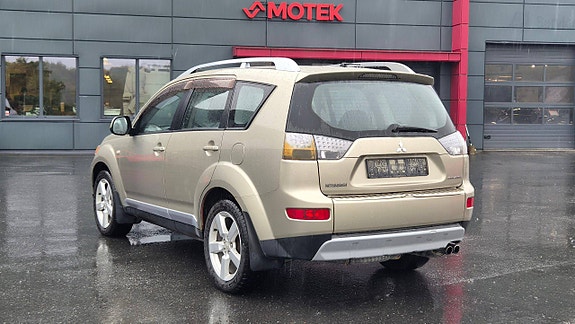 Mitsubishi Outlander 9 of 20