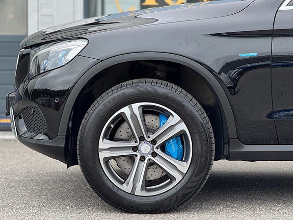 Mercedes-Benz GLC350 e 6 of 30