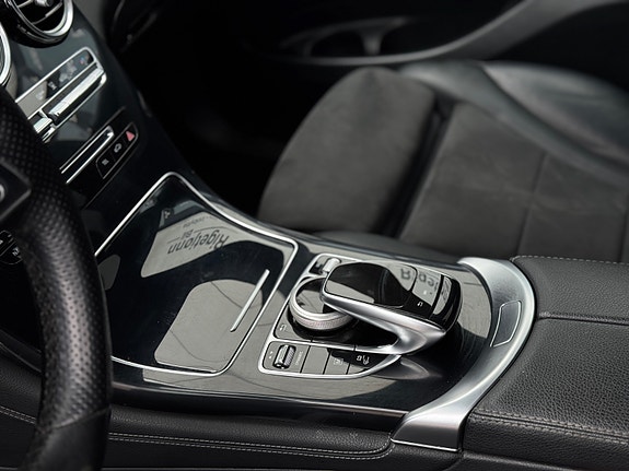 Mercedes-Benz GLC350 e 19 of 30