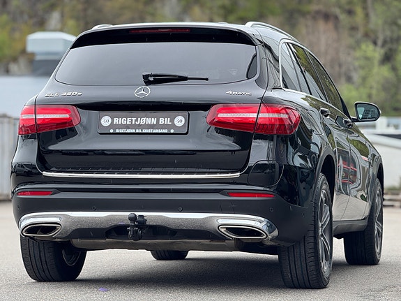 Mercedes-Benz GLC350 e 11 of 30