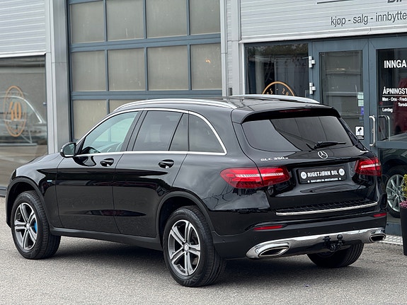 Mercedes-Benz GLC350 e 7 of 30