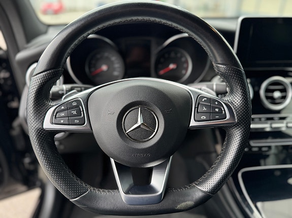 Mercedes-Benz GLC350 e 23 of 30