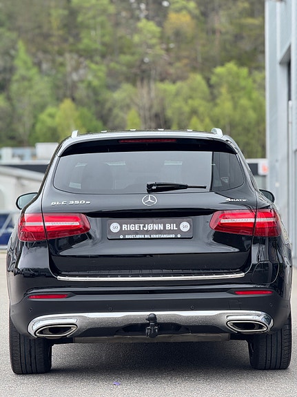 Mercedes-Benz GLC350 e 12 of 30