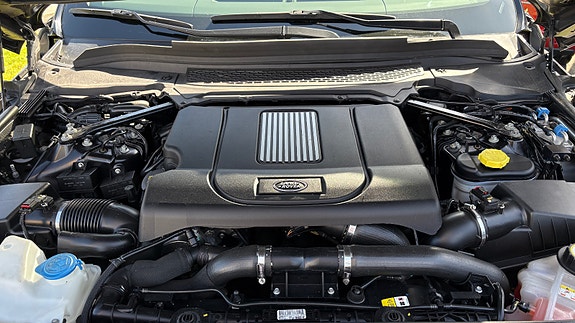 Land Rover Range Rover Sport 5 of 5