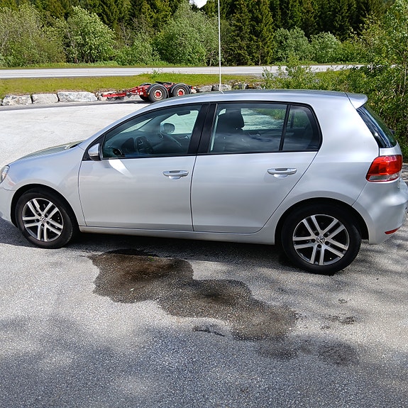Volkswagen Golf VI 6 of 11