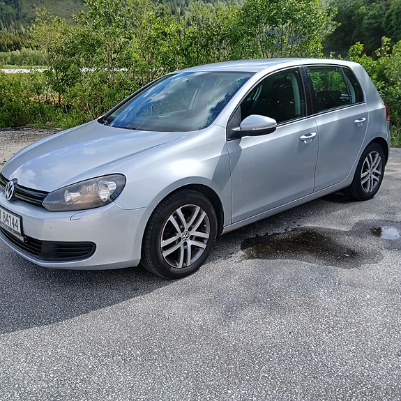 Volkswagen Golf VI 2 of 11