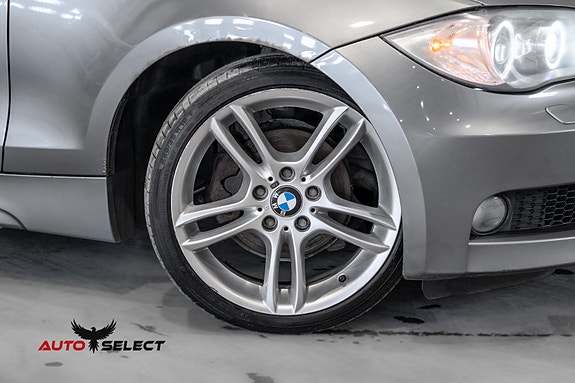 BMW 118d 3 of 5