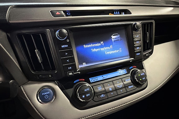 Toyota RAV4 23 of 30