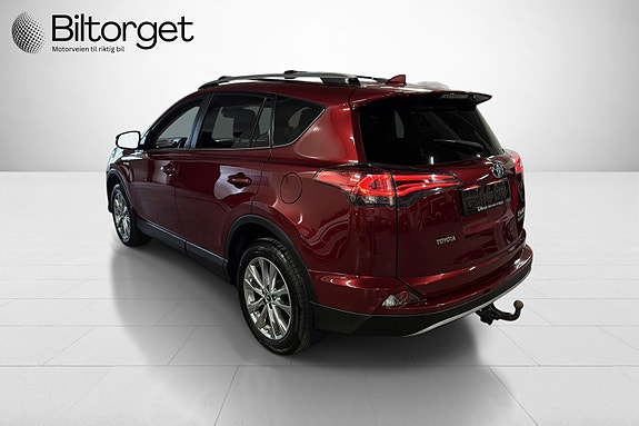 Toyota RAV4 7 of 30