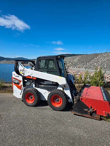 Bobcat S66 5 of 9
