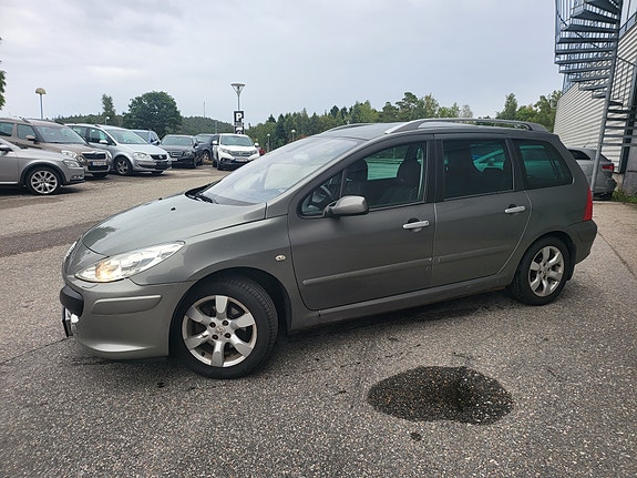 Peugeot 307 SW 12 of 30