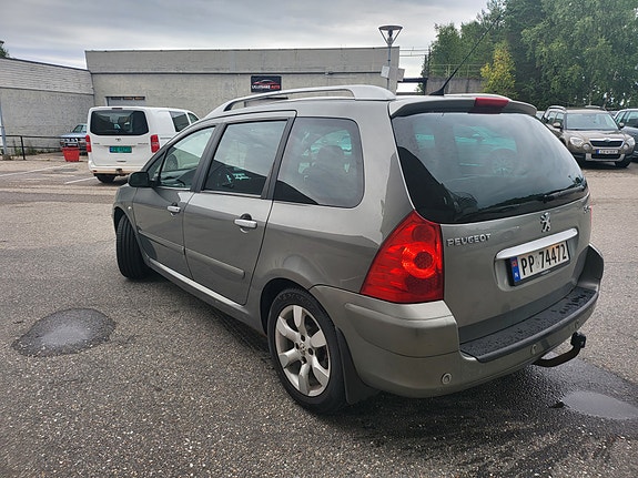 Peugeot 307 SW 10 of 30