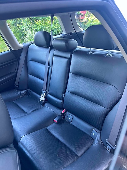 Subaru Legacy 9 of 10