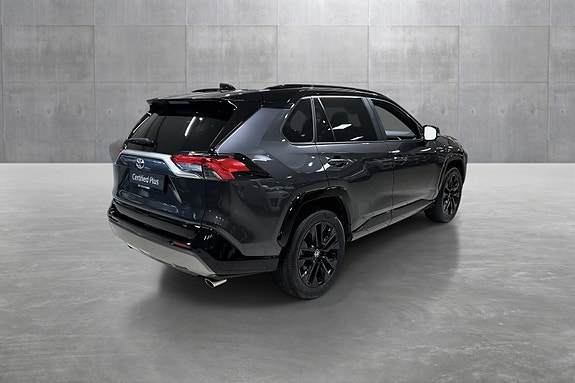 Toyota RAV4 5 of 19