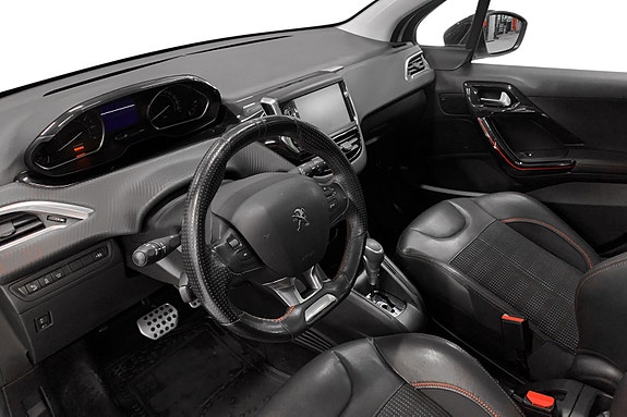 Peugeot 208 8 of 14