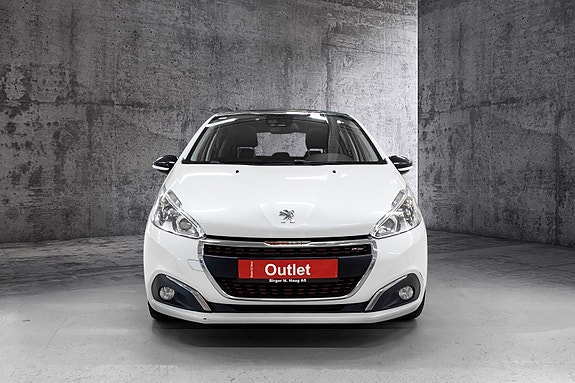 Peugeot 208 3 of 14