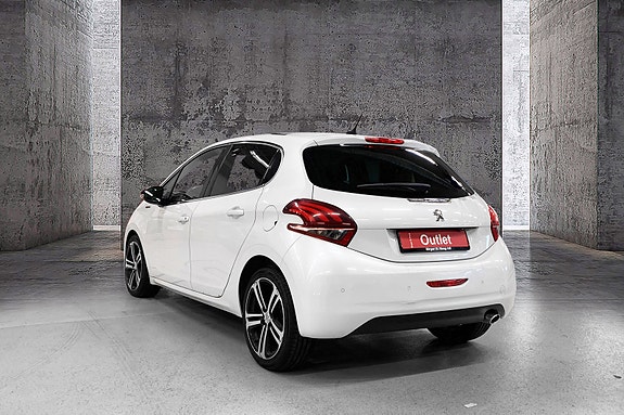 Peugeot 208 5 of 14