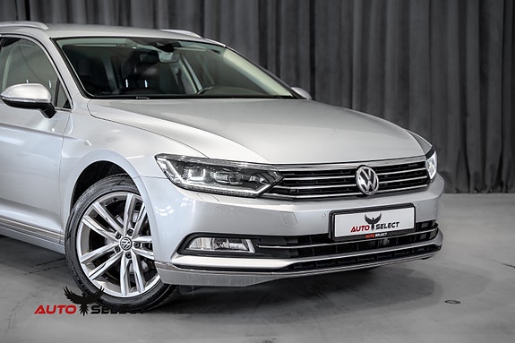 Volkswagen Passat 2 of 30