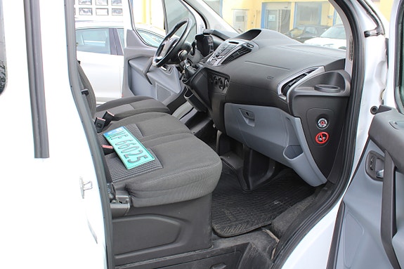 Ford Transit Custom 310L 15 of 22