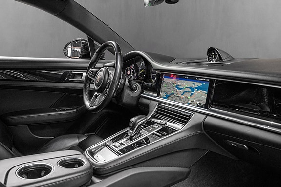 Porsche Panamera 9 of 29