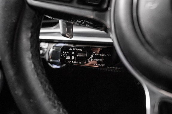 Porsche Panamera 18 of 29