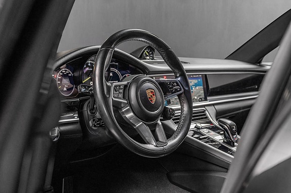 Porsche Panamera 11 of 29