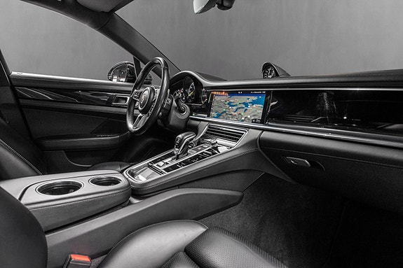 Porsche Panamera 10 of 29