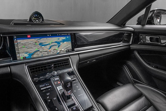 Porsche Panamera 13 of 29