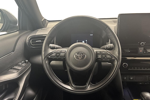 Toyota Yaris Cross 12 of 20