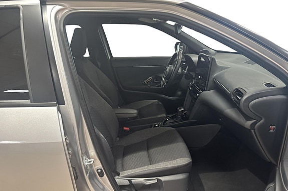 Toyota Yaris Cross 16 of 20